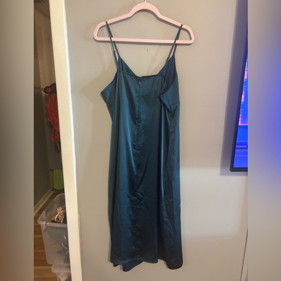 Chelsea28 Button Up Satin Slip Dress in Teal Abyss Size XL - Picture 4 of 4